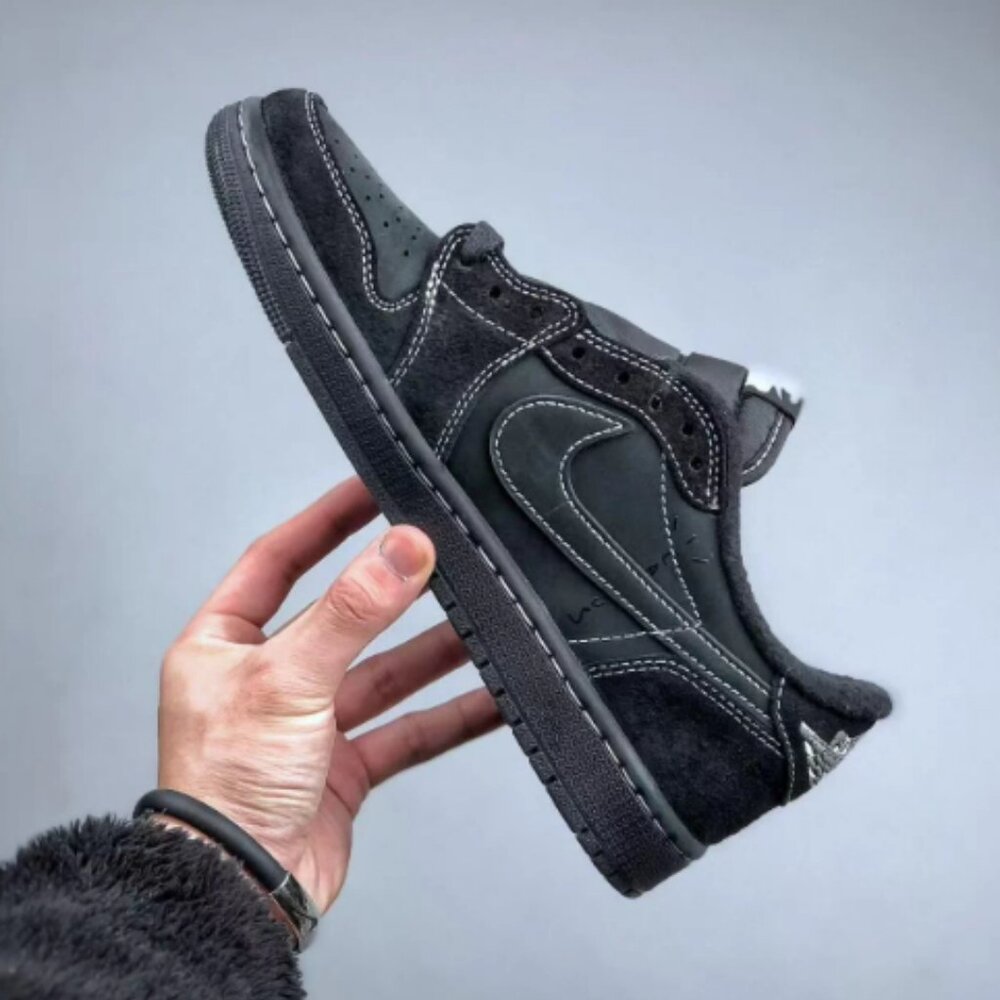 Jordan Black Men's Sneakers